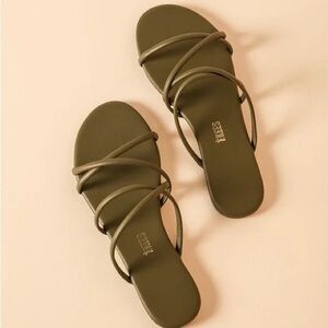 TKEES OLIVE SLOAN SANDALS SIZE 10 BRAND NEW